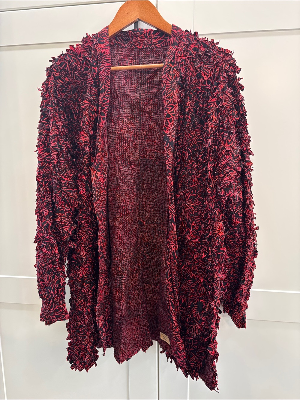 Textured Open-Front Cardigan in Black & Red